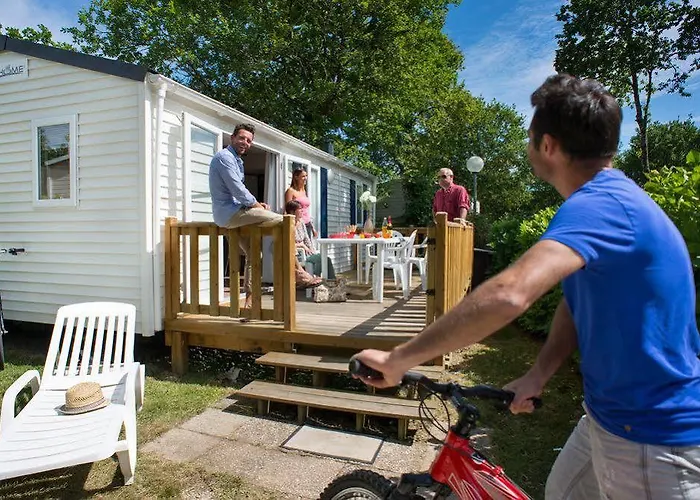 Officiel Siblu Les Pierres Couchees Kemping 4*