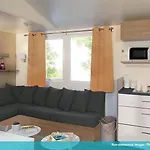Campingplatz Officiel Siblu Les Pierres Couchees