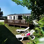 Campingplatz Officiel Siblu Les Pierres Couchees 4*