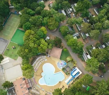 Officiel Siblu Les Pierres Couchees キャンプ場