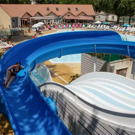 キャンプ場 Officiel Siblu Les Pierres Couchees サン・ブルヴァン・レ・パン