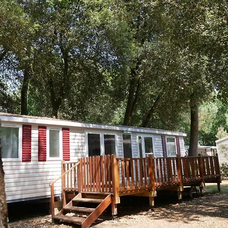 Officiel Siblu Les Pierres Couchees キャンプ場